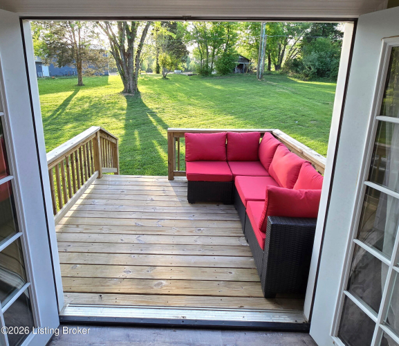 Listing Image 8