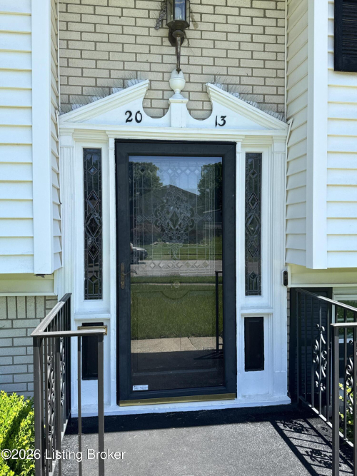Listing Image 4