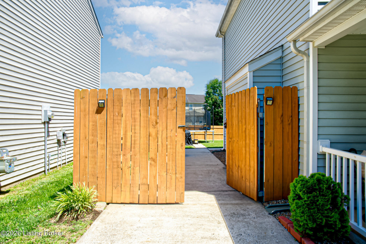 Listing Image 24