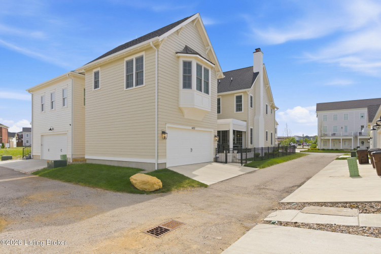 Listing Image 81