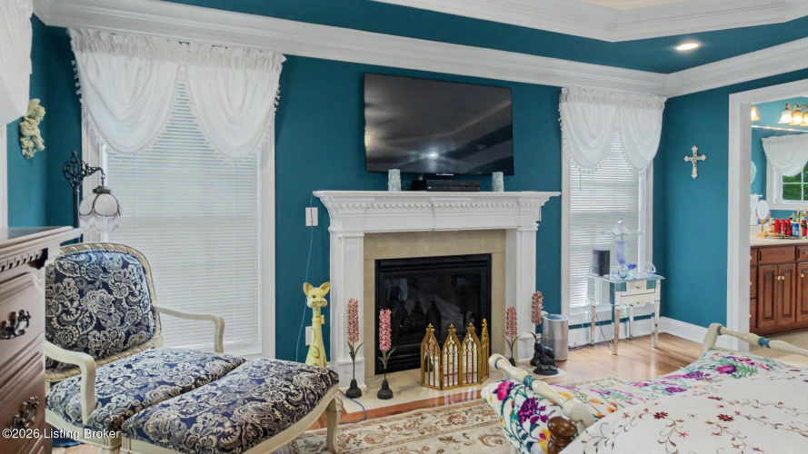 Listing Image 23