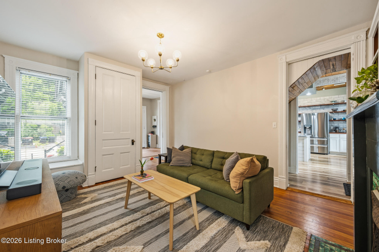 Listing Image 16