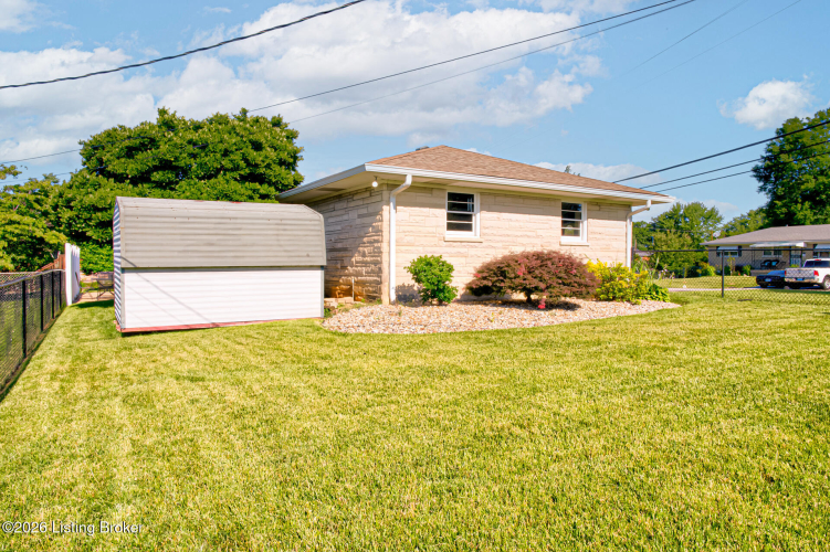 Listing Image 43