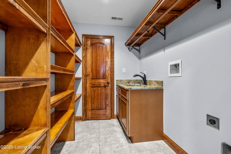 Listing Image 57