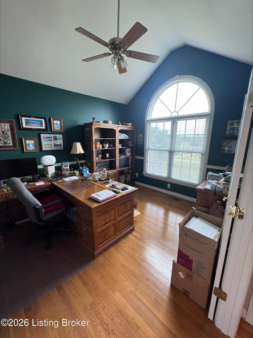 Listing Image 20