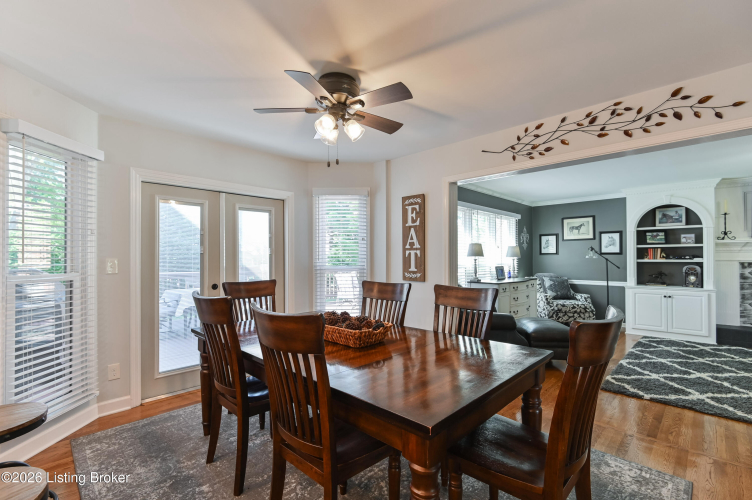 Listing Image 10
