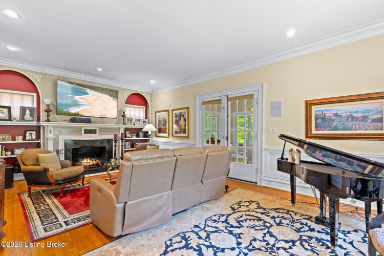 Listing Image 20