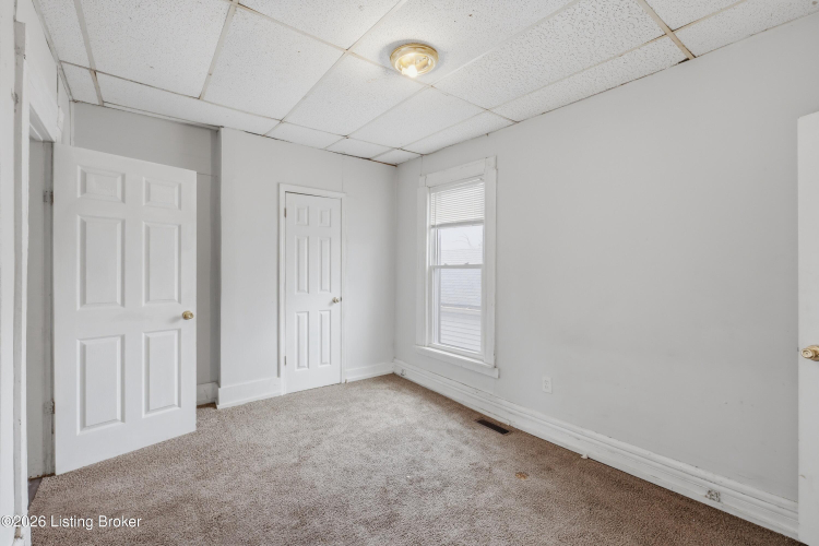 Listing Image 24