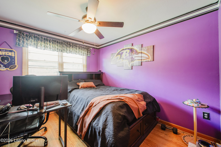 Listing Image 15