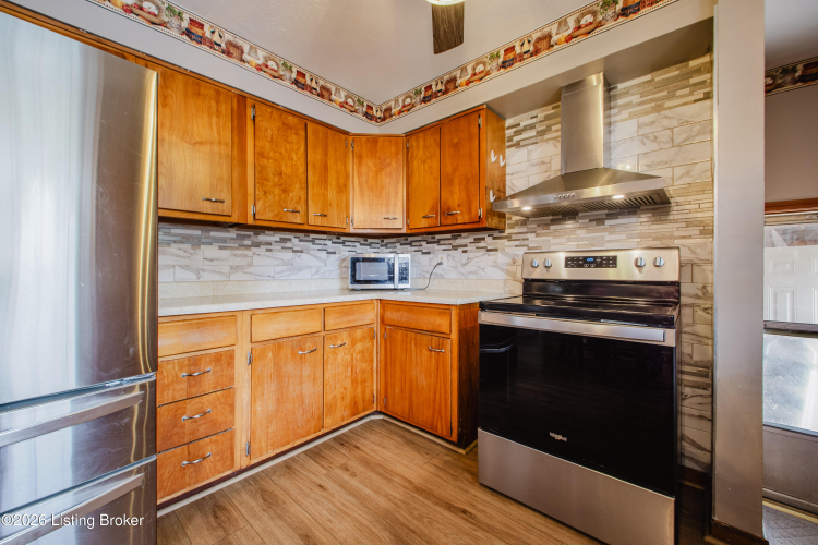 Listing Image 19