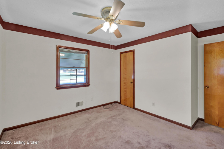 Listing Image 26