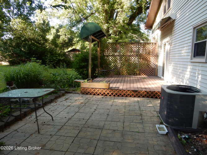 Listing Image 5