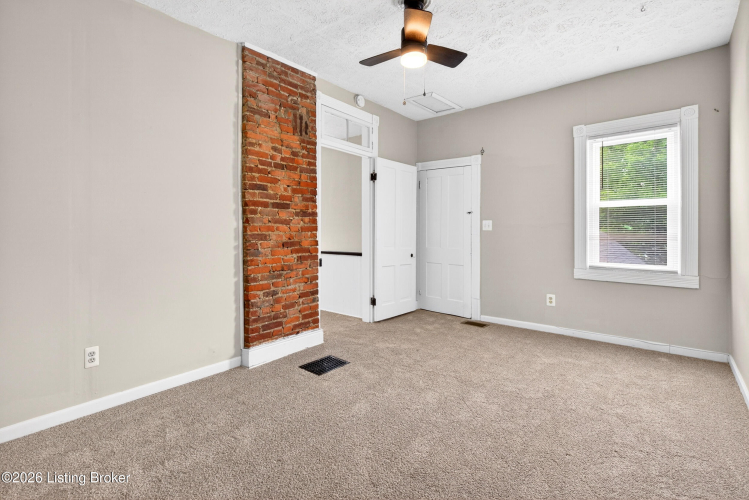 Listing Image 39