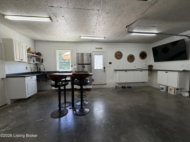 Listing Image 60