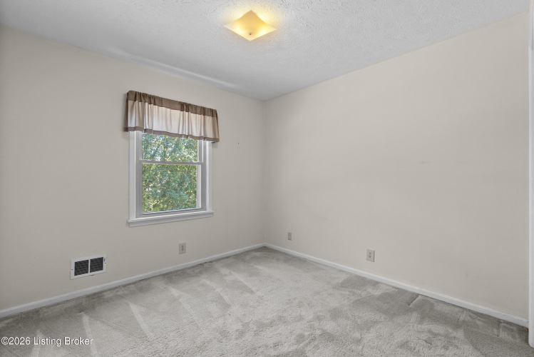Listing Image 28
