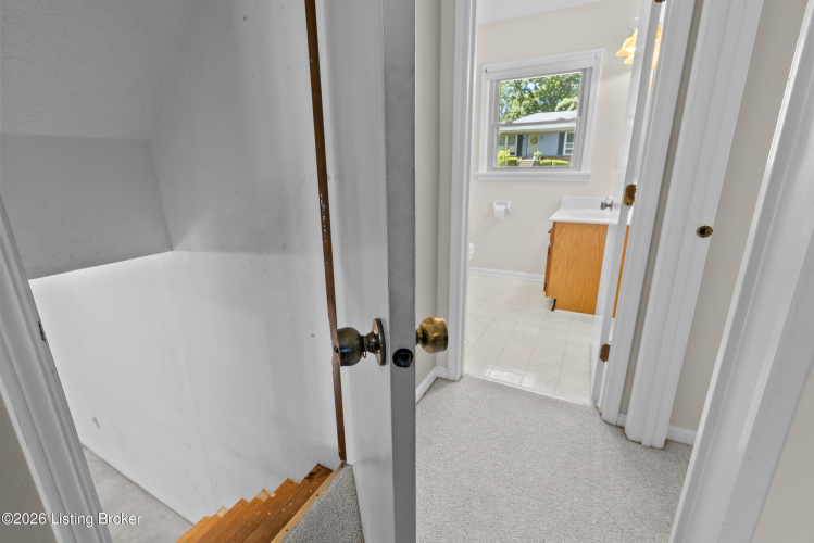 Listing Image 35