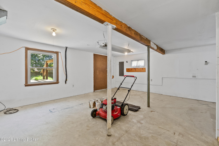 Listing Image 41
