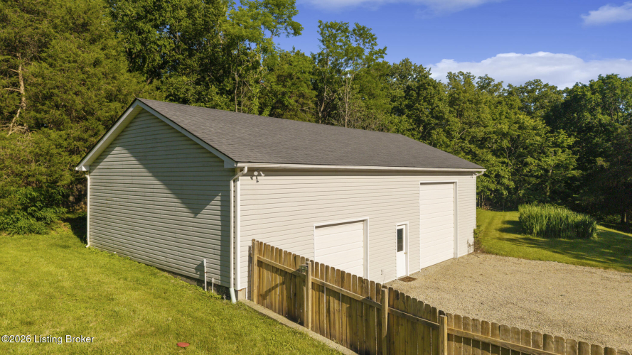 Listing Image 24