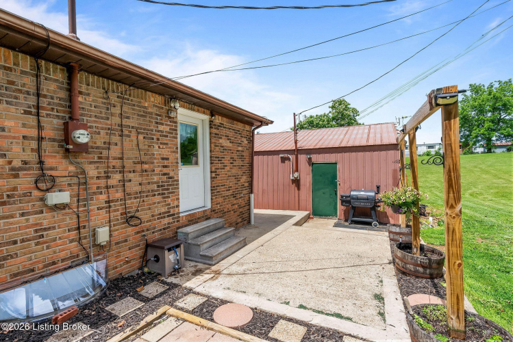 Listing Image 43