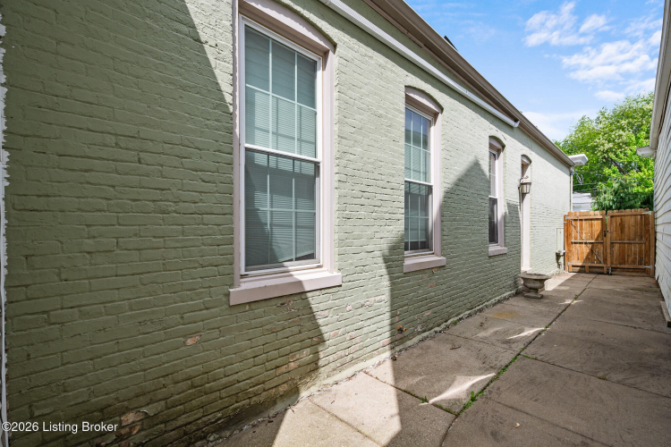 Listing Image 34