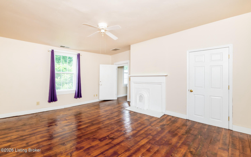 Listing Image 52