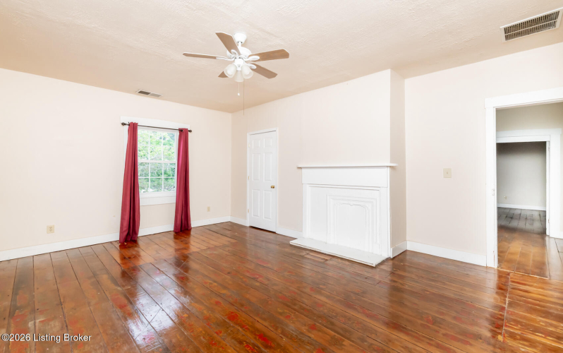 Listing Image 57
