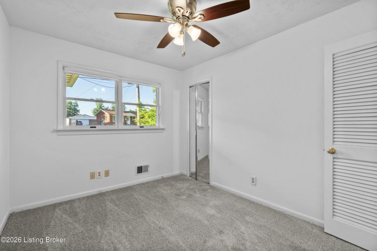 Listing Image 27