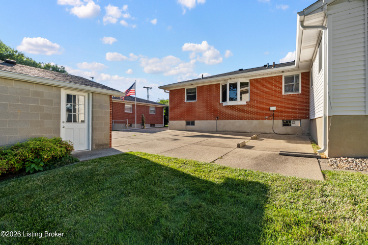 Listing Image 44