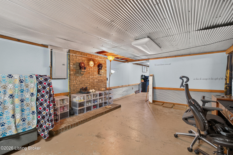 Listing Image 30
