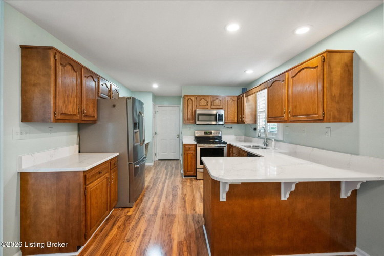 Listing Image 14