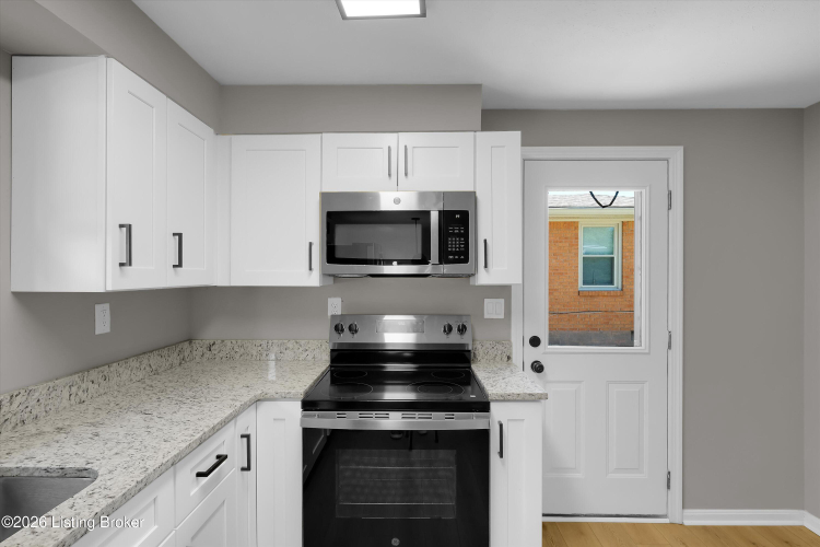 Listing Image 13