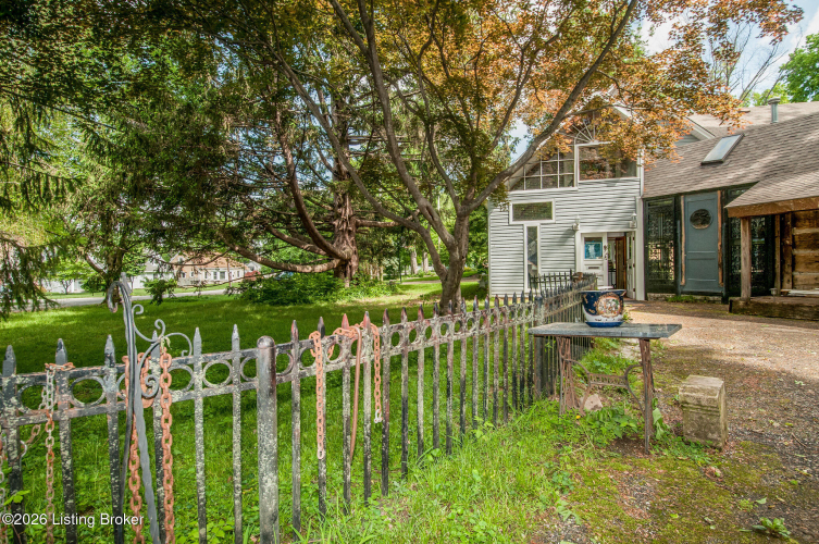Listing Image 33