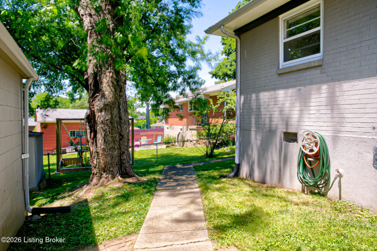 Listing Image 33