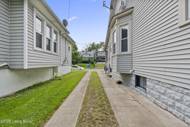 Listing Image 49