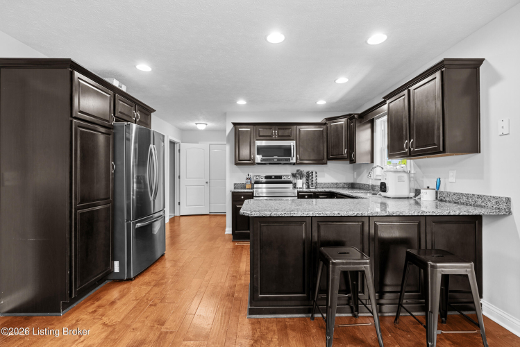 Listing Image 15