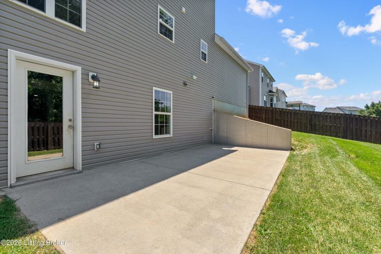 Listing Image 46