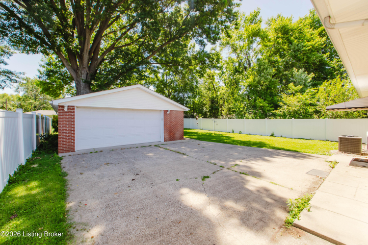 Listing Image 27