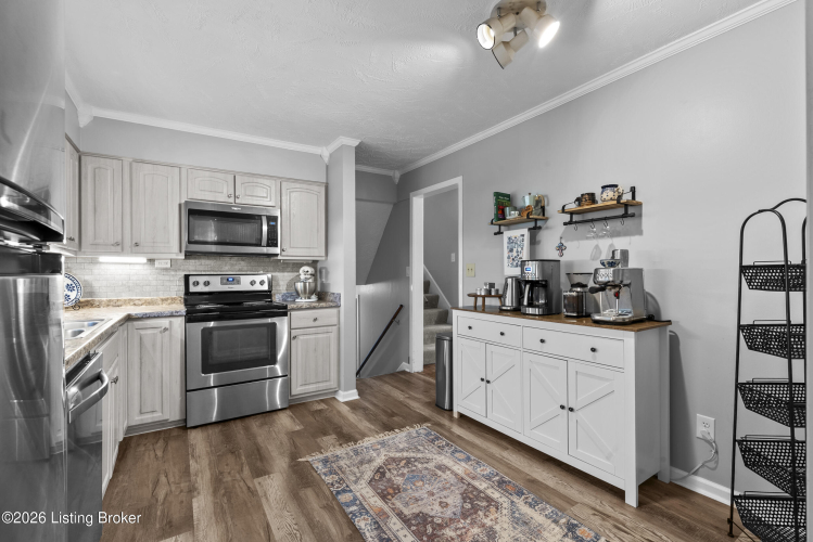 Listing Image 14