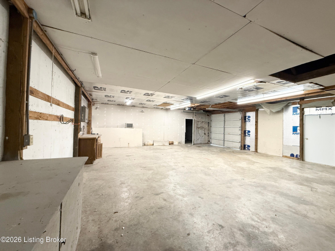 Listing Image 81