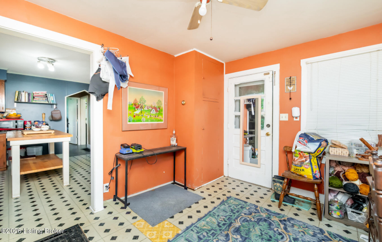 Listing Image 20