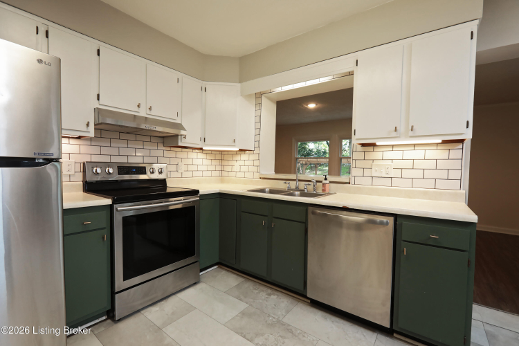 Listing Image 13