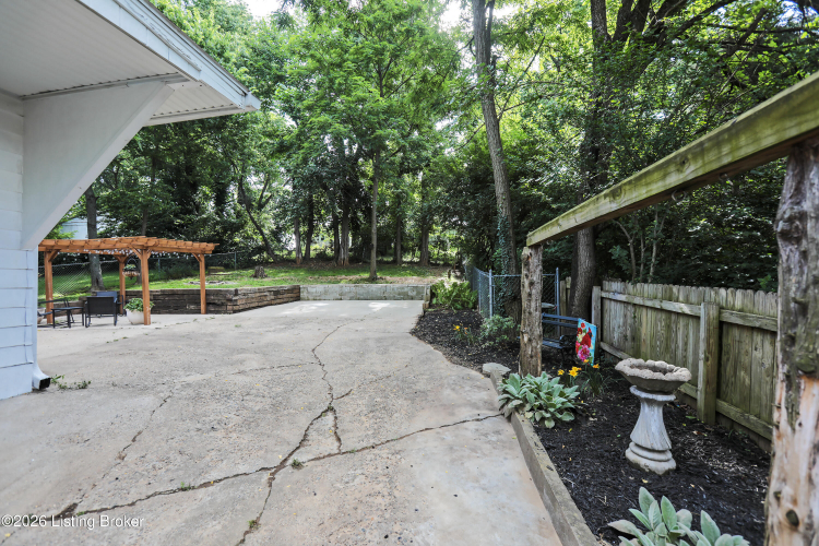 Listing Image 57
