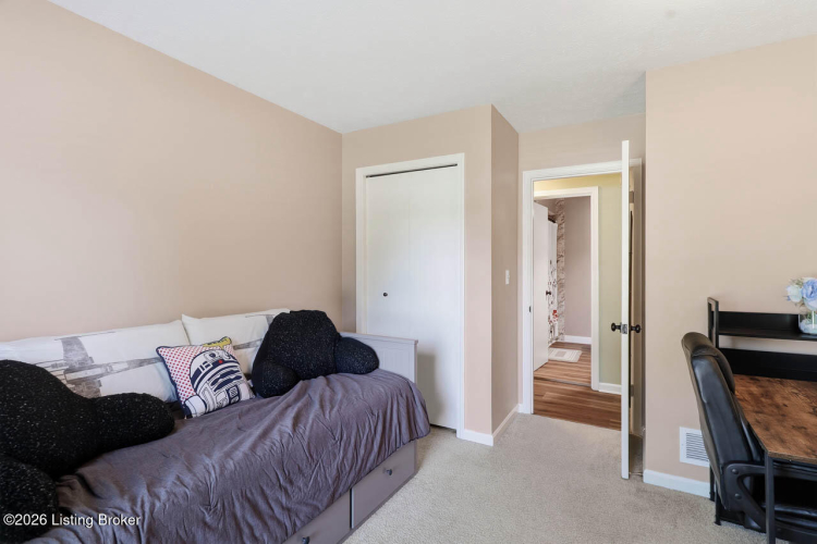 Listing Image 17