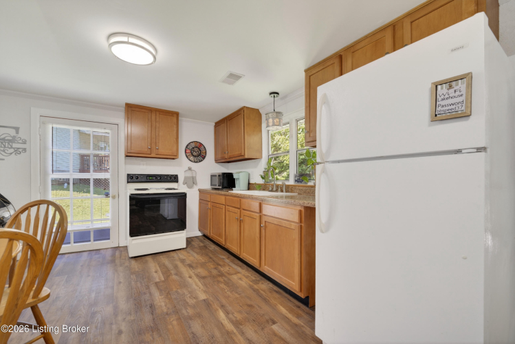 Listing Image 15