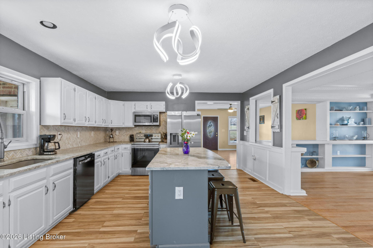 Listing Image 22