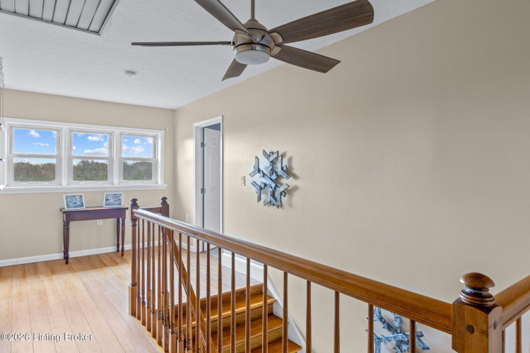 Listing Image 59