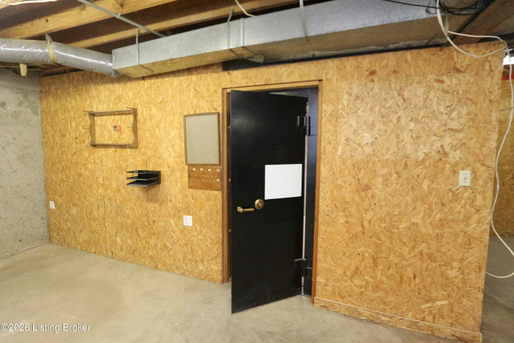 Listing Image 70