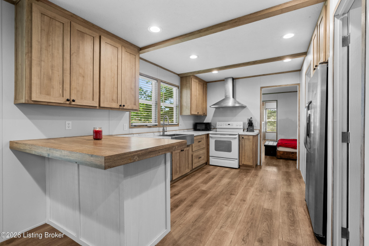 Listing Image 15