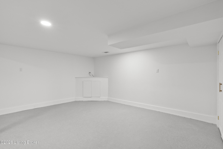 Listing Image 48