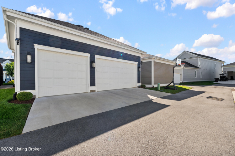 Listing Image 52